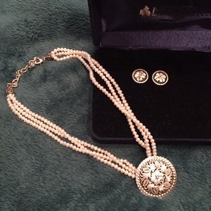 Montana Silver Necklace & Earring Set